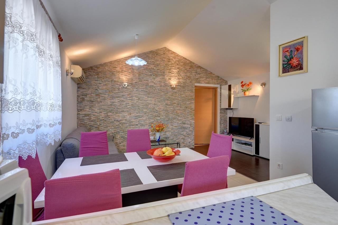 Holiday Home Jasminka Medulin Exterior foto