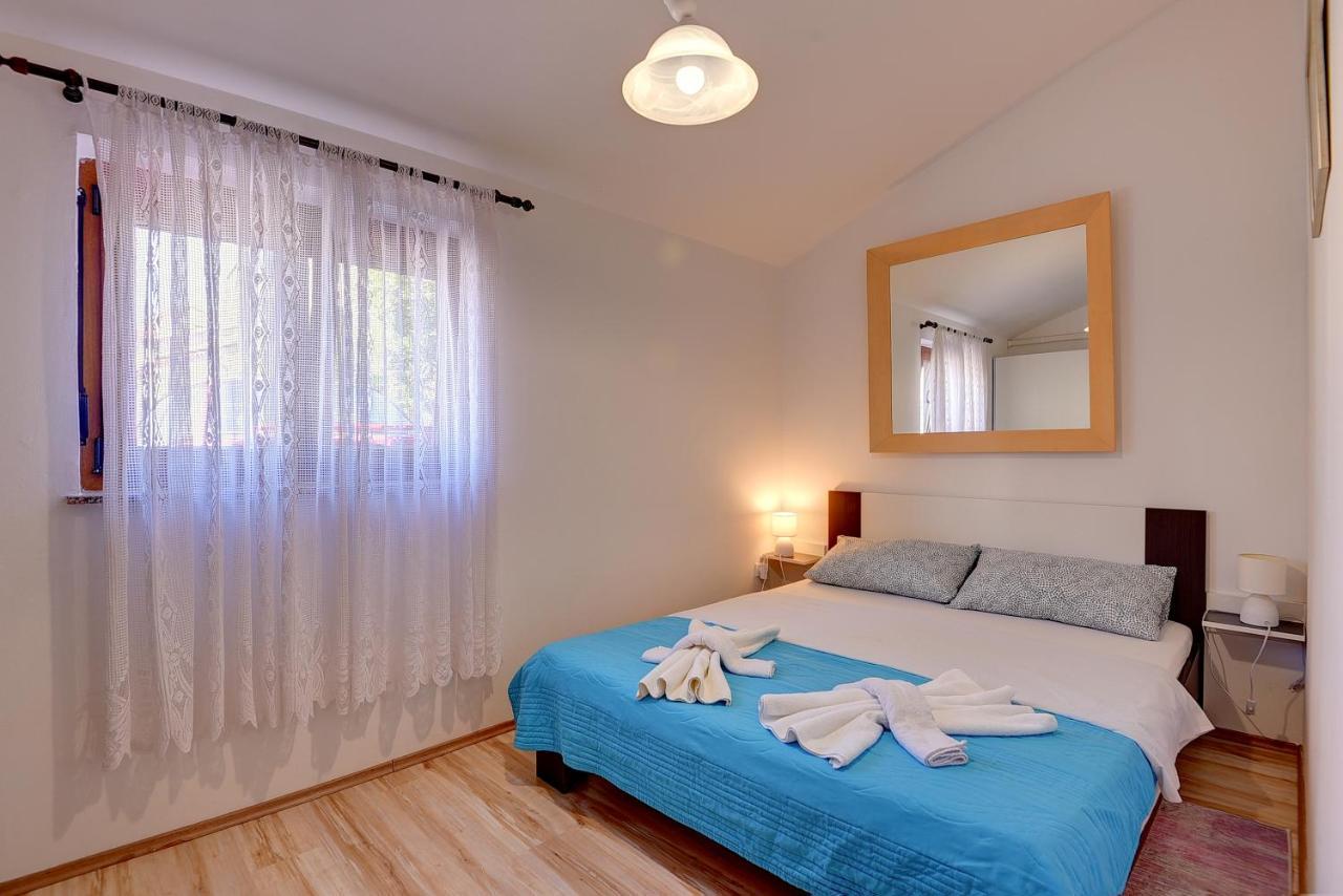 Holiday Home Jasminka Medulin Exterior foto