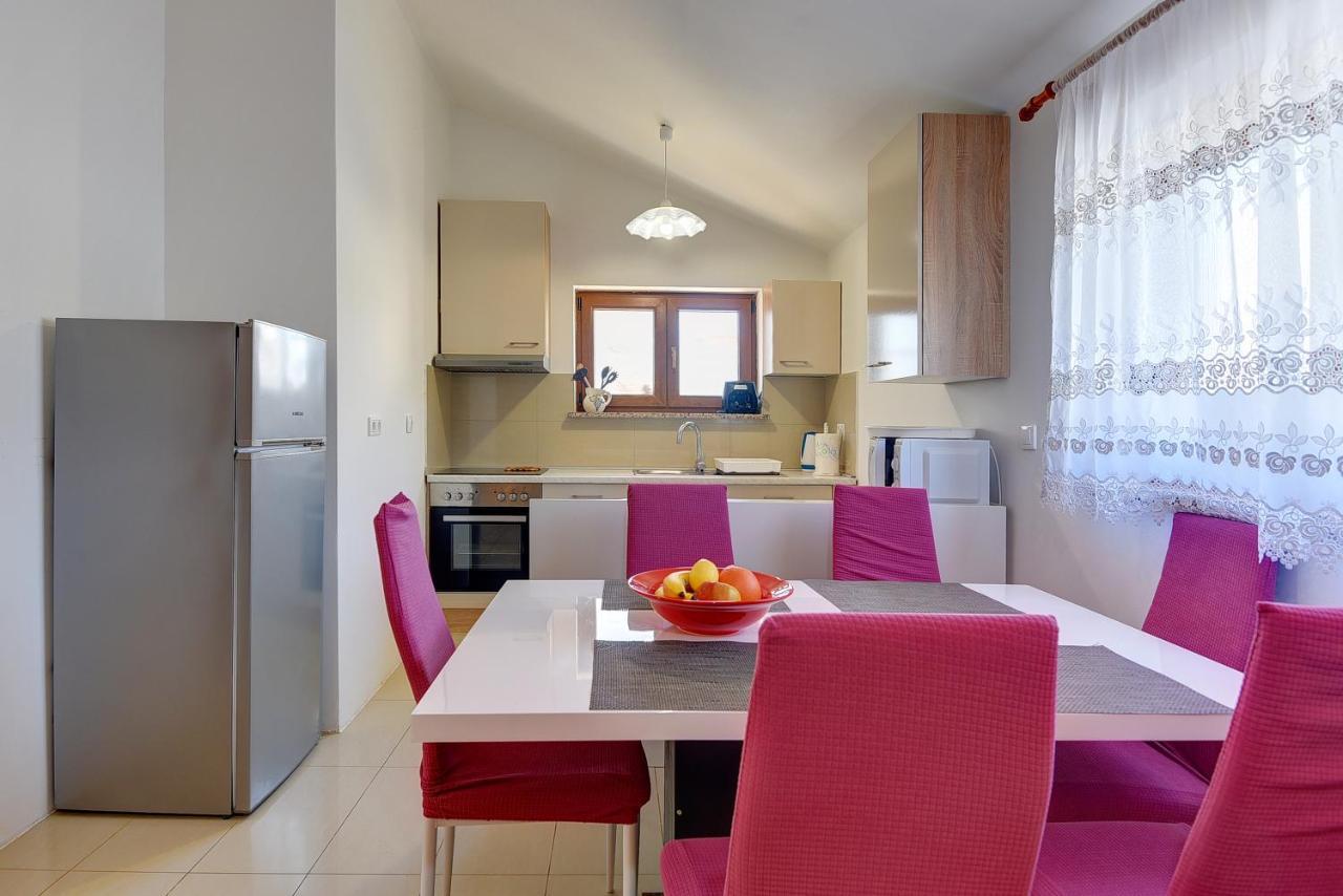 Holiday Home Jasminka Medulin Exterior foto