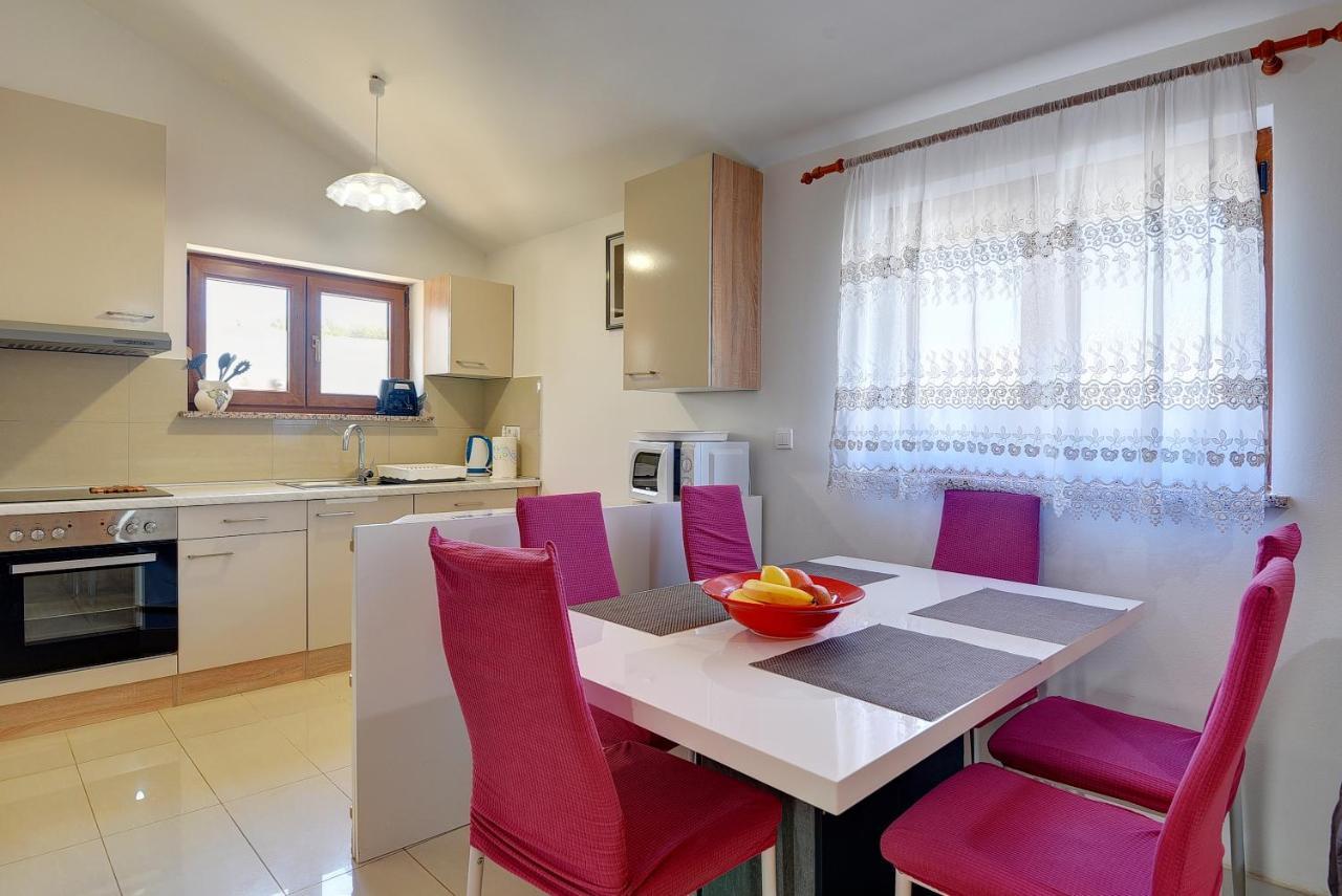 Holiday Home Jasminka Medulin Exterior foto